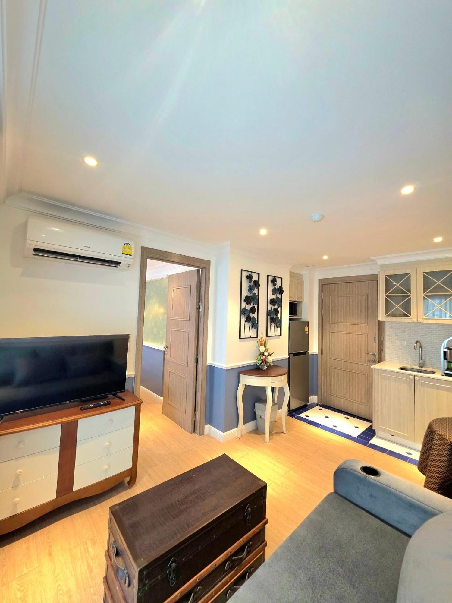 Seven Seas Cote D'Azur Resort Jomtien Na Chom Thian Exterior foto